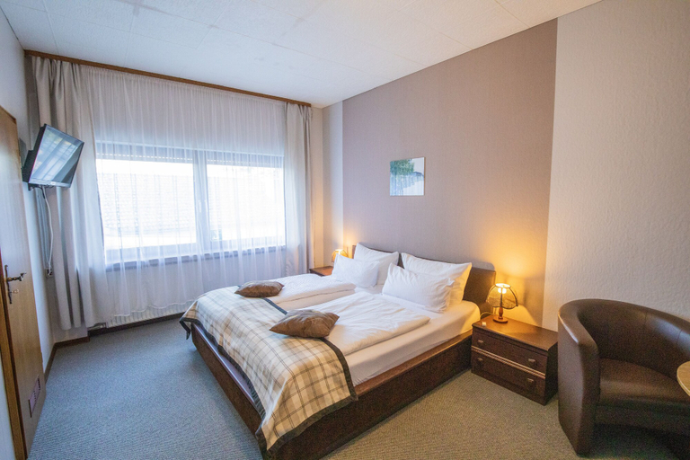 Bedroom 2, Berghotel Waidmannsheil, Waldeck-Frankenberg