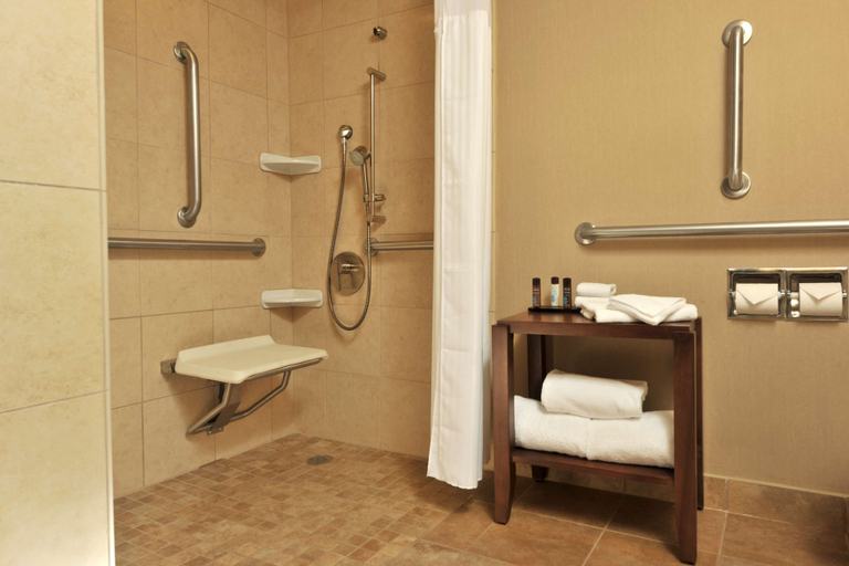 Bathroom 3, Embassy Suites Hotel Des Moines Downtown, Polk