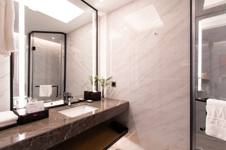 Bathroom 3, Ramada Plaza Wyndham Wenzhou Cangnan, Wenzhou