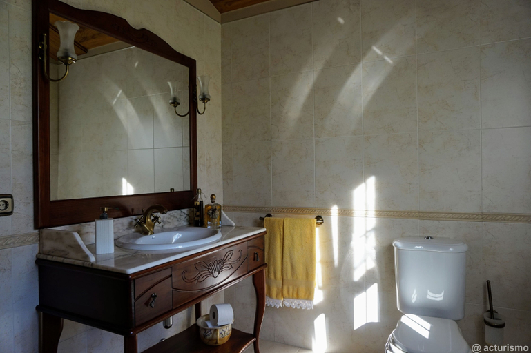 Bathroom, O Rincon de Mercedes, Lugo