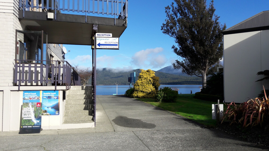 Exterior & Views 2, Edgewater Motel Te Anau, Southland