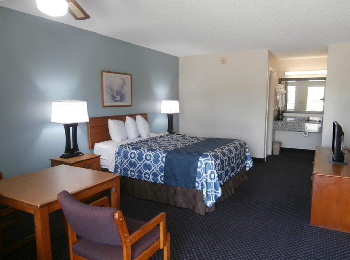 Bedroom 4, Americas Best Value Inn Blue Ridge, Fannin