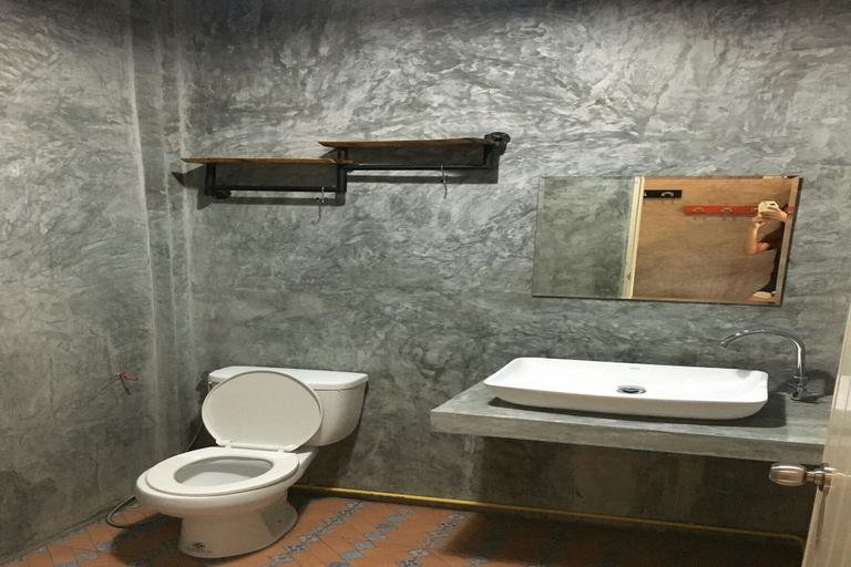Bathroom 4, Sirah Hometel - Hostel, Ko Phangan