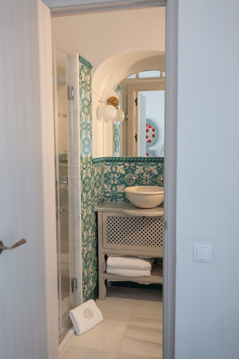 Bathroom 5, Posada La Sacristía, Cádiz