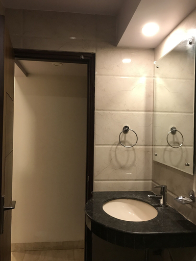 Bathroom 4, Hotel Avtar At New Delhi Railway Station, Delhi