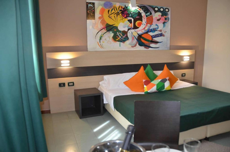Bedroom 2, Hotel Alba Roma, Rome