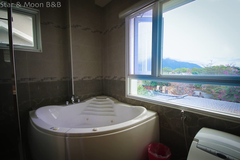 Bathroom 3, Star&Moon Homestay, Hualien