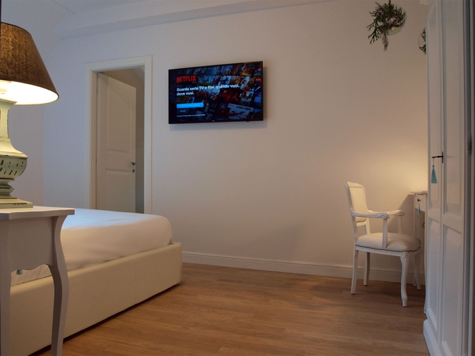 Bedroom 4, Cosmopolitan Central Rooms, Bologna