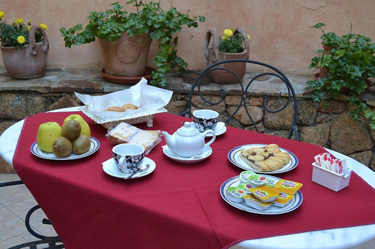 Food & Drinks 5, Melalidone, Nuoro