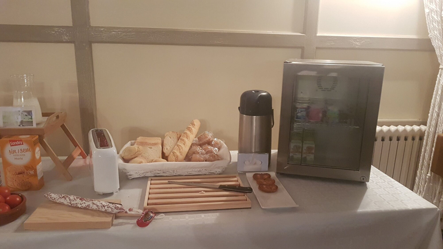Food & Drinks 5, Hostal Isabel, Girona