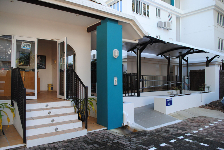 Exterior & Views 2, BeachView Apartments at Villa Paradiso, Cairns