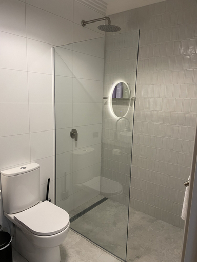 Bathroom 4, Oxford on Otho, Inverell - Pt B