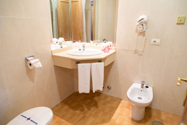 Bathroom 5, Casa del Sol, Santa Cruz de Tenerife