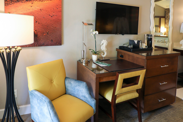 Bedroom 4, Almond Tree Inn Hotel - Adults Only, Monroe