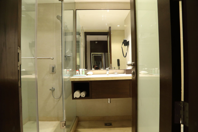 Bathroom 4, Country Inn & Suites by Radisson, Kota, Kota