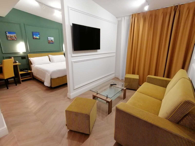Bedroom 3, X Business, Napoli