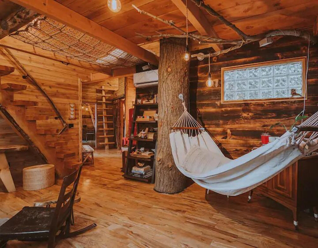 Others 5, Treehouse over the water - Eagle's Nest, Clallam