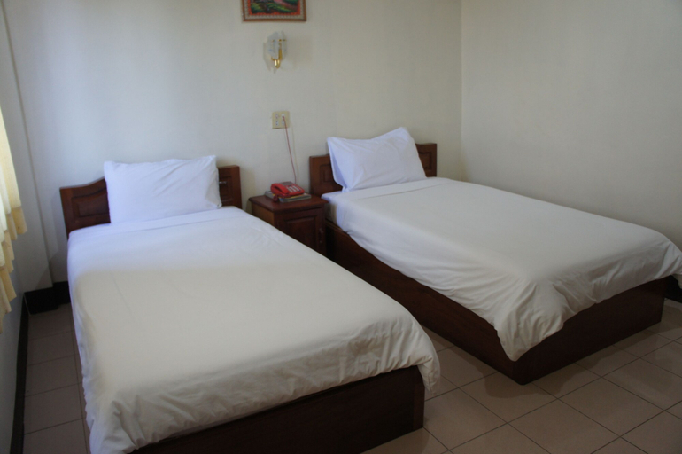 Bedroom 3, Sisavath Hotel, Vientiane