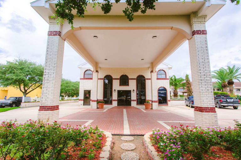 Exterior & Views 2, Best Western Pearland Inn, Brazoria