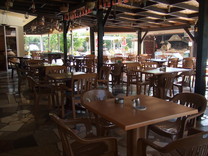 Food & Drinks 5, Sunquest Gardens Holiday Resort