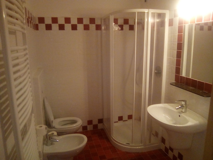 Bathroom 3, Garní al Nardis, Trento