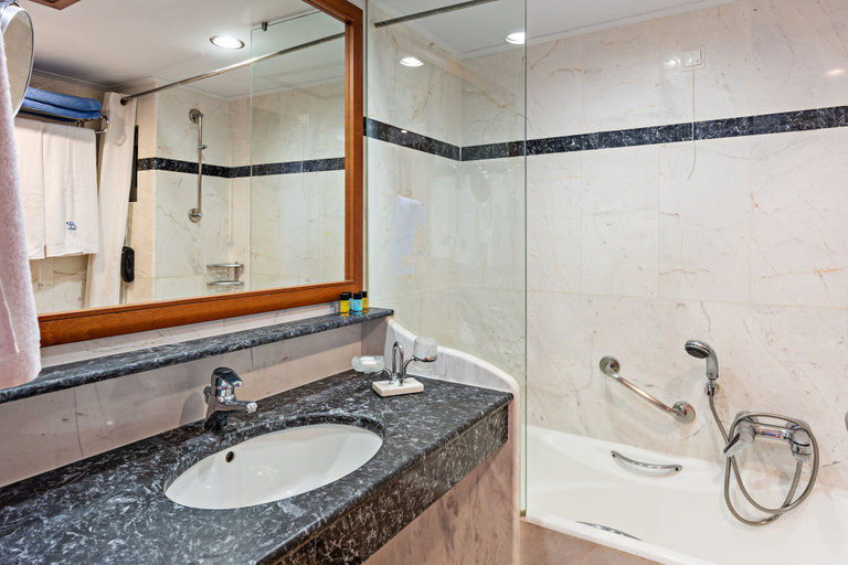 Bathroom 5, Hydramis Palace Beach Resort, Crete