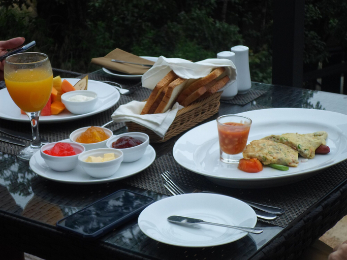 Food & Drinks 5, Sennya Resorts, Imbulpe