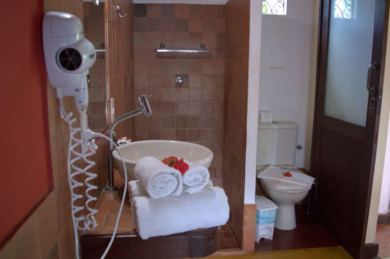 Bathroom 3, Pousada O Casarão, Cairu