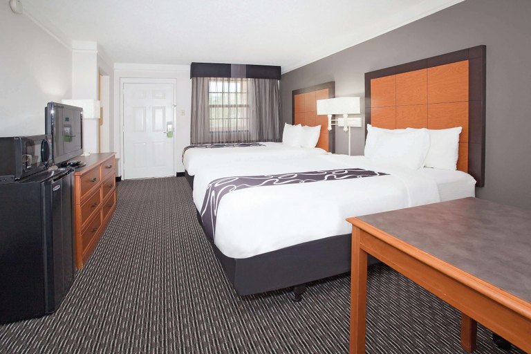 Bedroom 3, Travelodge by Wyndham Golden/Denver, Jefferson
