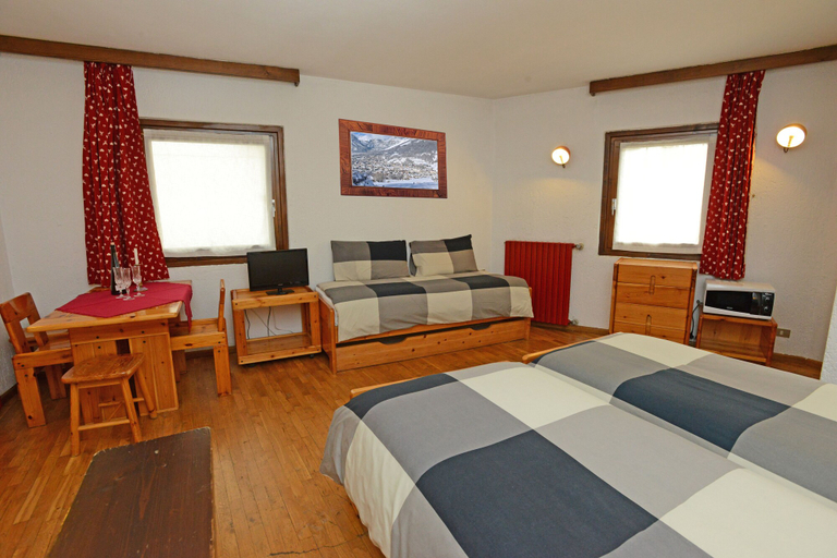 Bedroom 2, Chalet Cotril, Sondrio