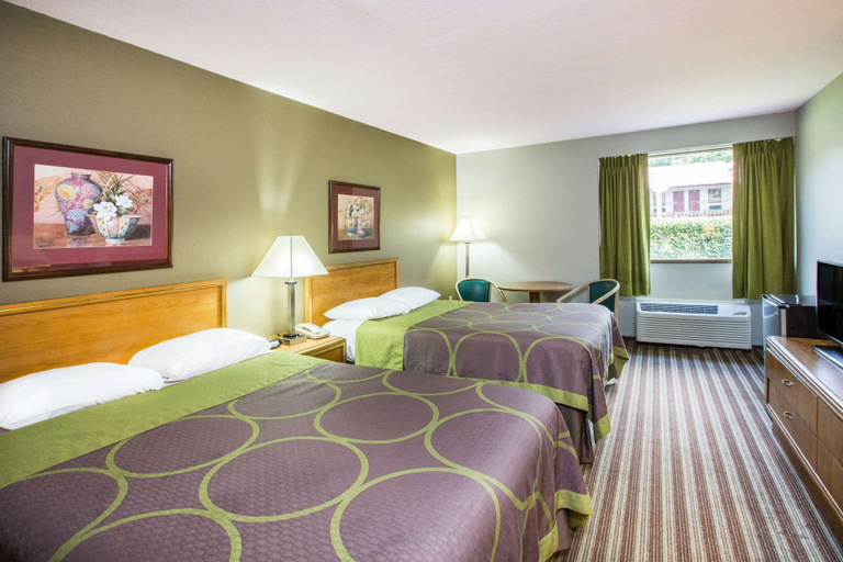 Bedroom 3, Super 8 By Wyndham Oxford, Lafayette