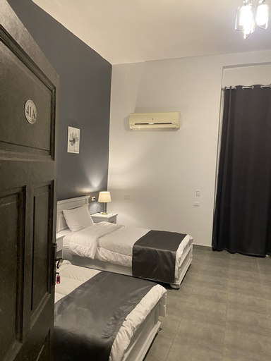 Bedroom 3, Gresham Hotel, Qasr an-Nil