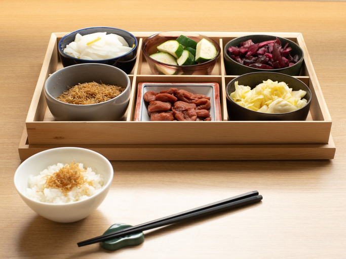 Food & Drinks 7