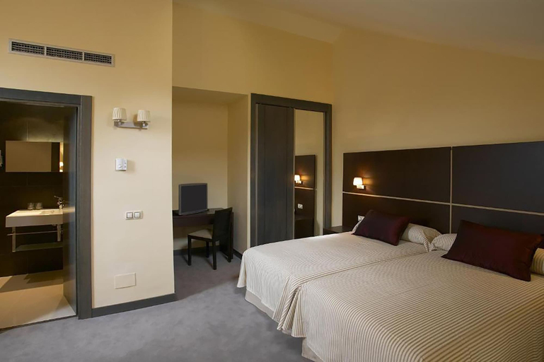 Bedroom 2, Hotel Rice Palacio de los Blasones, Burgos