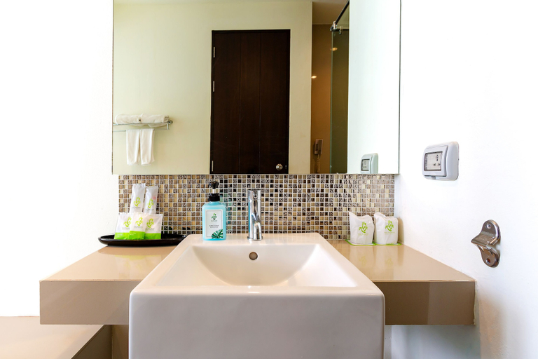 Bathroom 5, The Palmery Resort, Phuket Island