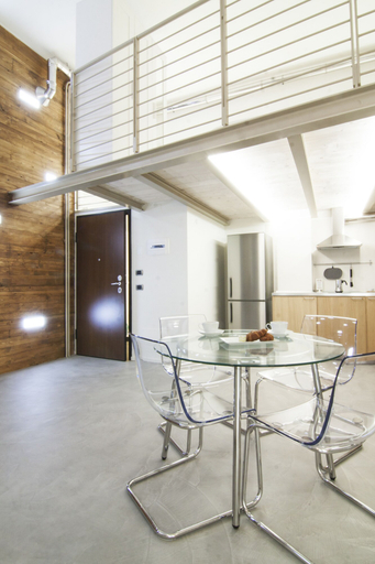 Others 5, Alessia's Flat - Mac Mahon, Milano