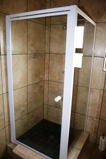 Bathroom 3, Almar Exclusive Game Ranch, Dr Ruth Segomotsi Mompati