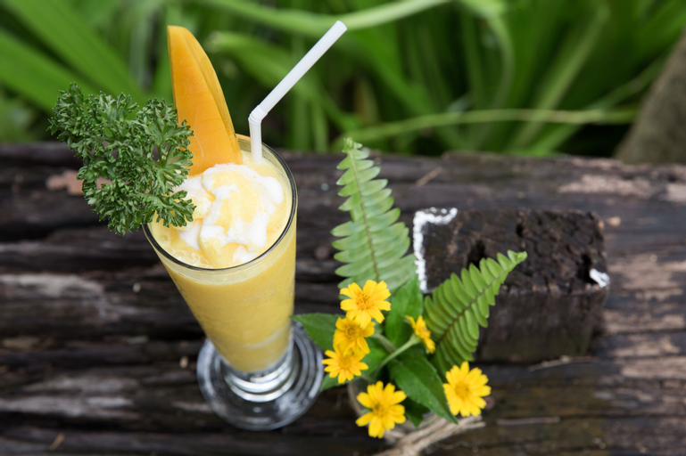 Food & Drinks 14
