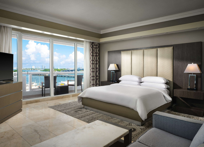 Bedroom 4, DoubleTree by Hilton Grand Hotel Biscayne Bay, Miami-Dade