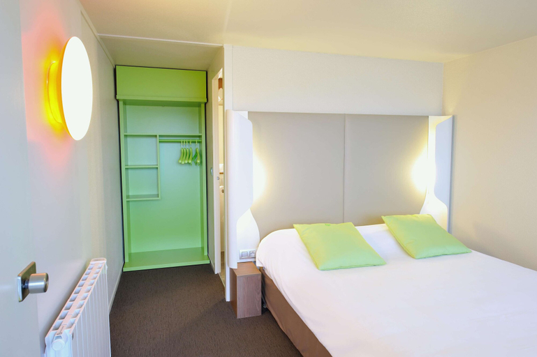 Bedroom 2, Hotel Campanile Reims Est - Taissy, Marne
