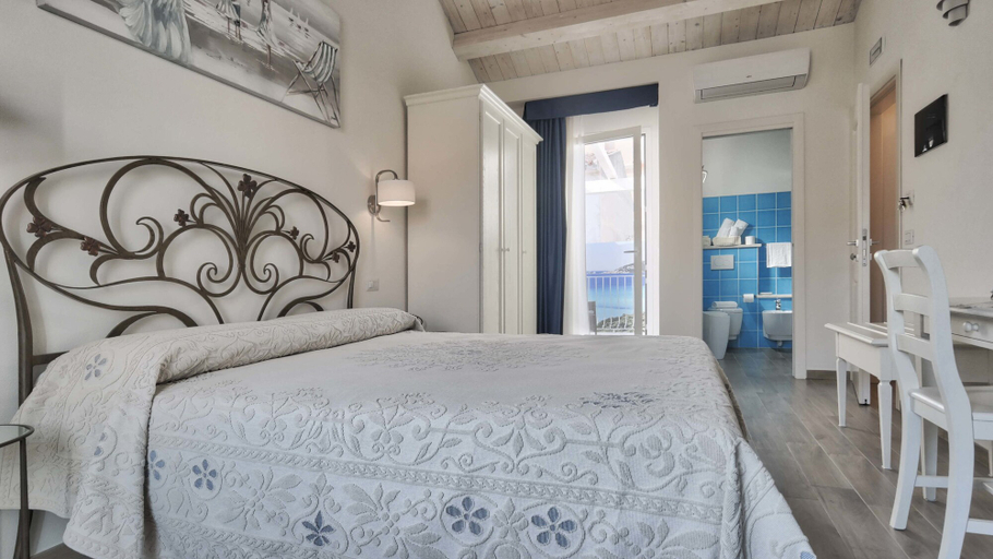 Bedroom 3, Smart Suite & Apartments, Olbia-Tempio