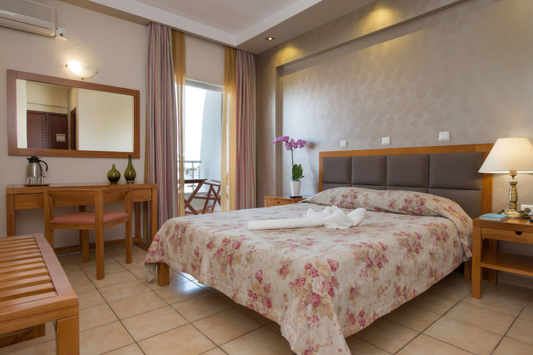 Bedroom 3, Aethria Hotel, East Macedonia and Thrace