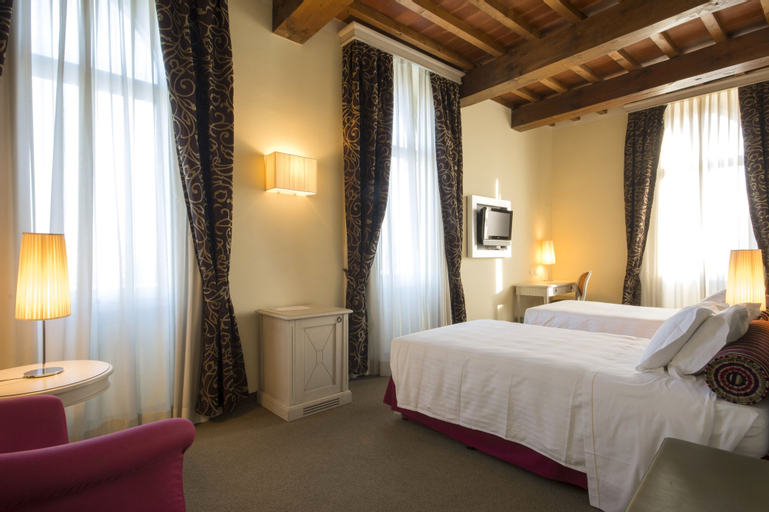 Bedroom 3, Hotel Certaldo, Florence
