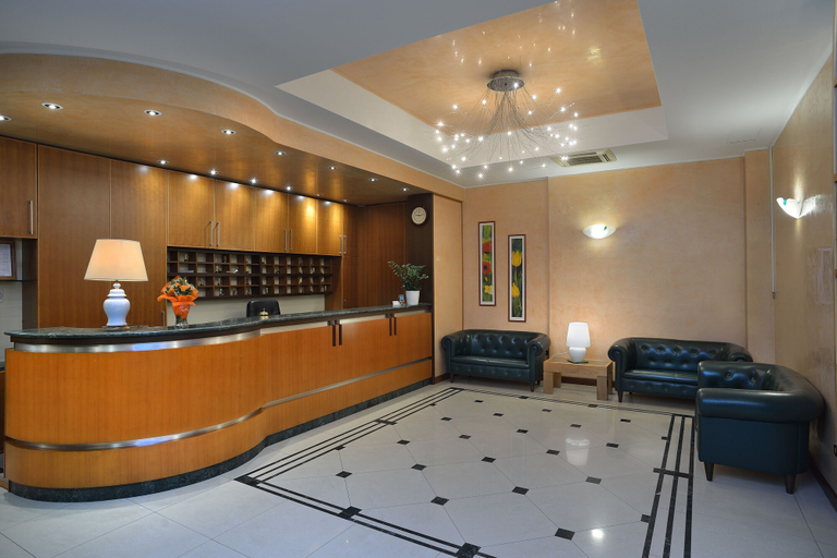 Others 1, Hotel Astor, Bologna