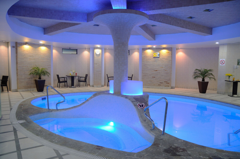 Sport & Beauty 2, Suites Camino Real, Pedro Domingo Murillo