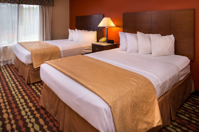 Bedroom 3, Best Western Ambassador Inn & Suites, Sauk