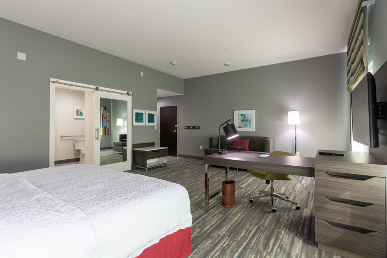 Bedroom 3, Hampton Inn & Suites Dallas East, Dallas