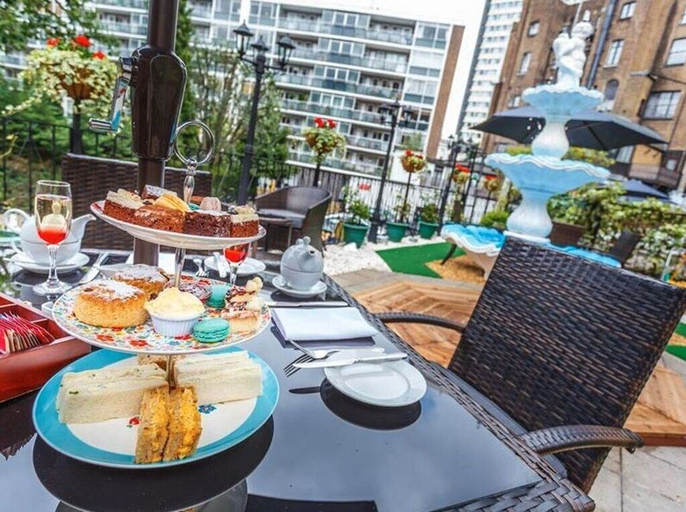 Food & Drinks 5, London Elizabeth Hotel, London