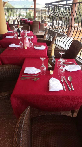 Food & Drinks 3, Mujjo Hotel, Busiiro