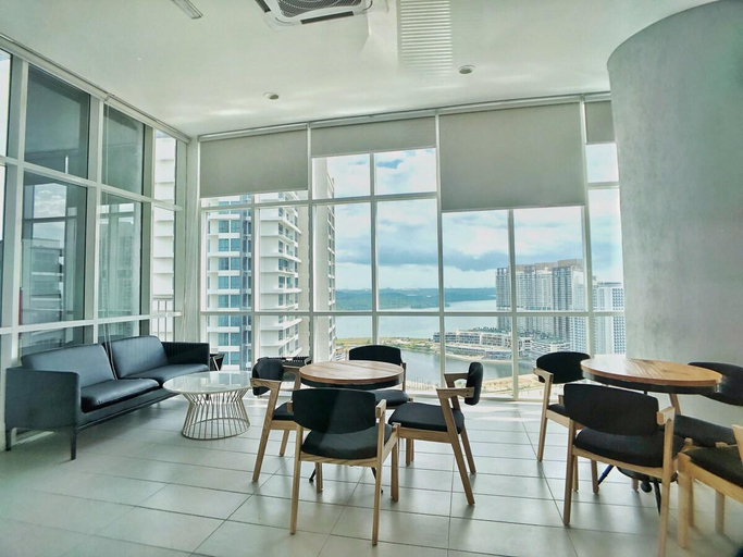 Food & Drinks, BATHTUB!! Puteri Harbour Condo 2 bedroom 6ppl, Johor Bahru